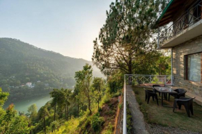 Bhimtal Lake View 3BHK w Pool-Waking Dream Cottage